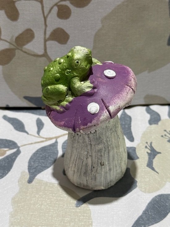 Other - Decorative Frog on Mushroom Figurine - Green and Purple